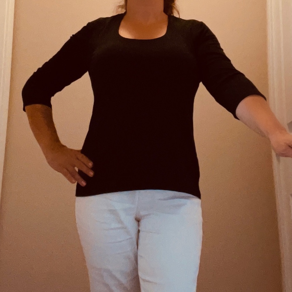 Square neckline T shirt Sz L